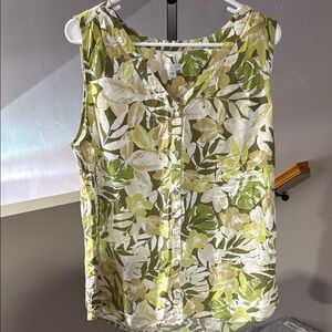 J. Jill Green Sleeveless Buttoned Top